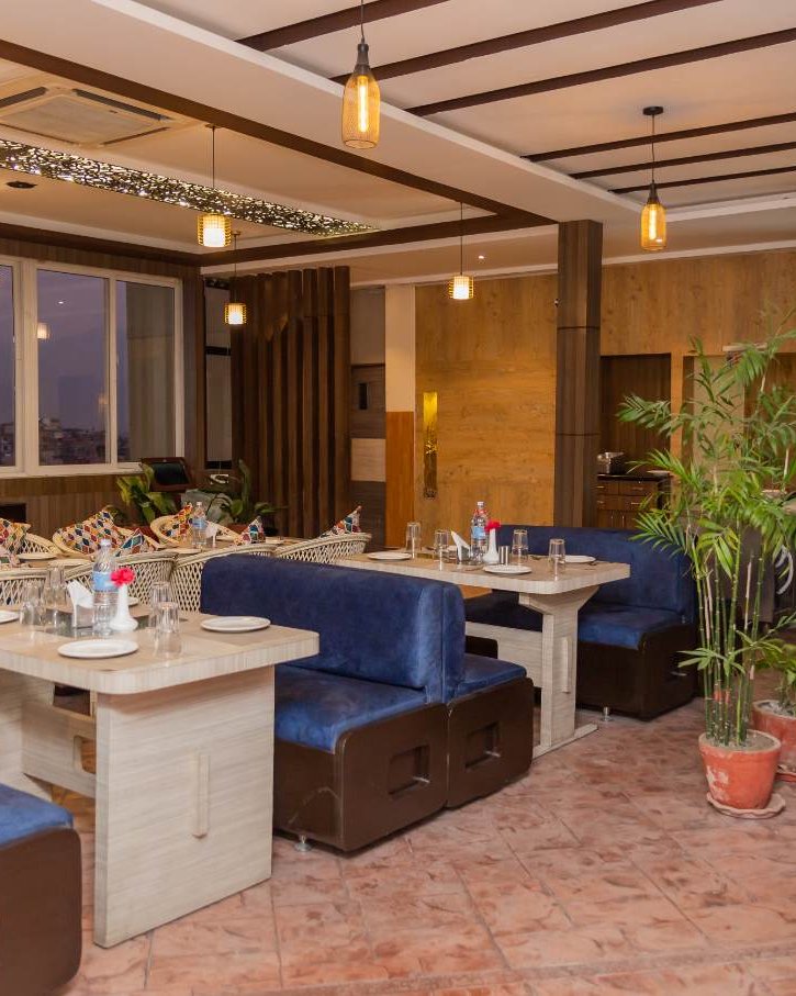 Coriander the Restaurant in 6th floor, 310 बत्तीसपुतली सडक - restaurant photo 2